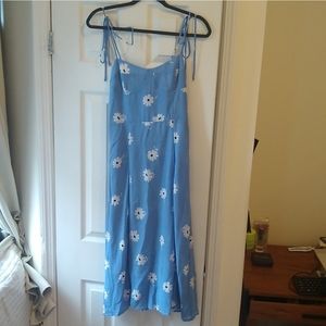 NWT Daisy Skies Midi Strap Dress